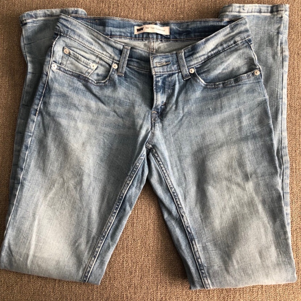 Light Blue Levi Jeans